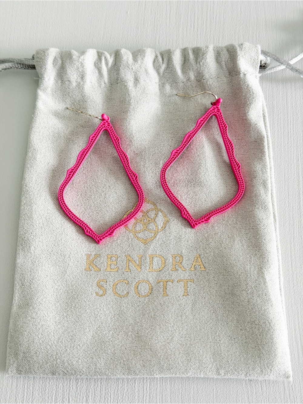 Kendra Scott Hot Pink Sophee Drop Earrings